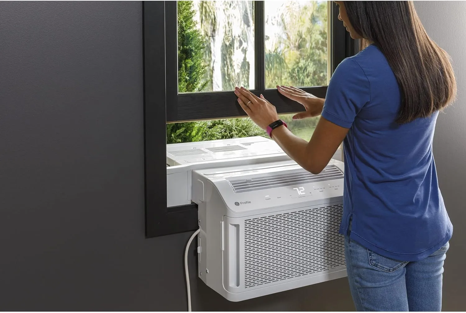 AHTT06BC GE Clearview Air Conditioner 6,100, WiFi Enabled, Ultra Quiet for Small Rooms up to 250 Sq. FT, Full Window View with Easy Installation, Flex-Depth Design, 6100 BTU, White
