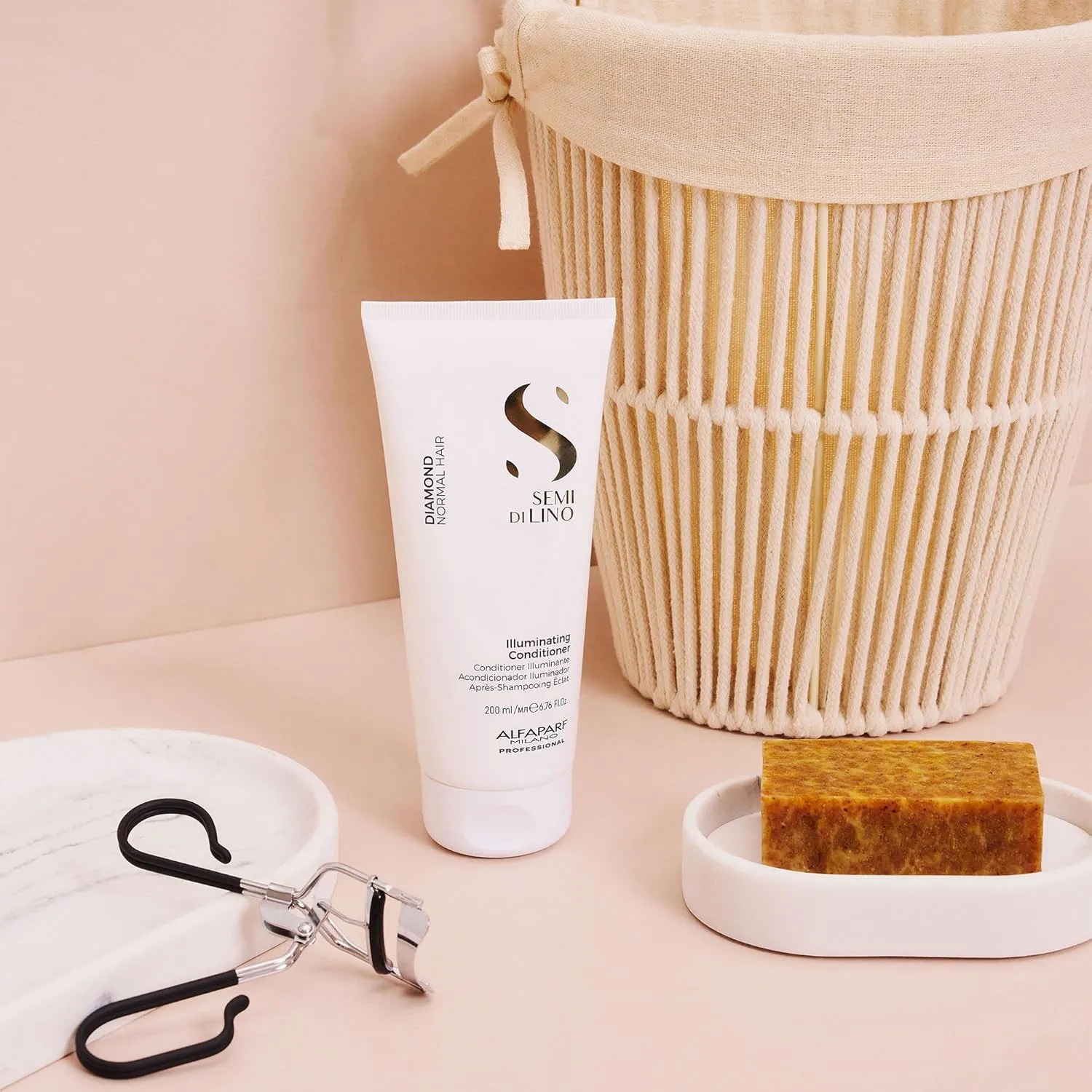 ALFAPARF MILANO Semi Di Lino Diamond Illuminating Conditioner - Moisturizing Conditioner For Normal and Color Treated Hair - Sulfate & Paraben Free Professional Hair Care