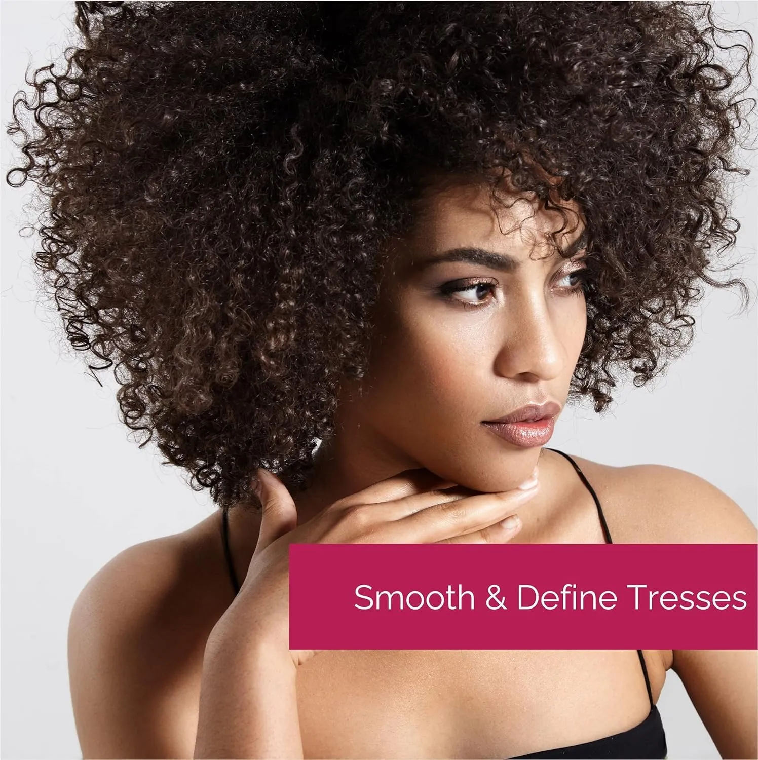 GIOVANNI 2chic Ultra-Luxurious Conditioner - Calms & Smooths Curly & Wavy Hair, Silkens Tresses, Strengthens Overprocessed Hair, Helps Detangle, Color Safe, Cherry Blossom & Rose Petals - 24 oz