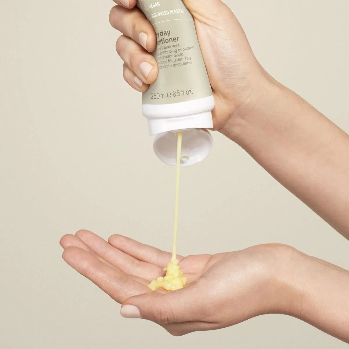 Paul Mitchell Clean Beauty Everyday Conditioner Ultra-Rich Formula Improves Elasticity For All Hair Types