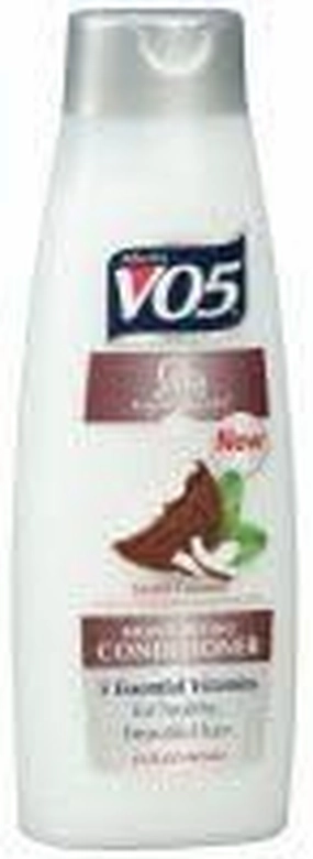 VO5 Silky Experiences Island Coconut Moisturizing Conditioner (Case of 6)